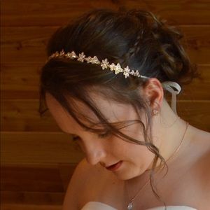 Wedding head piece